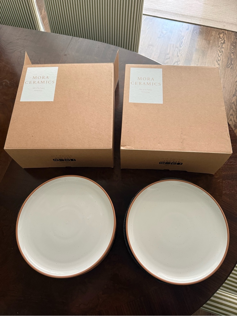 10” Mora Ceramics Dinner Plates - Set of 12 - Picture 2 of 4